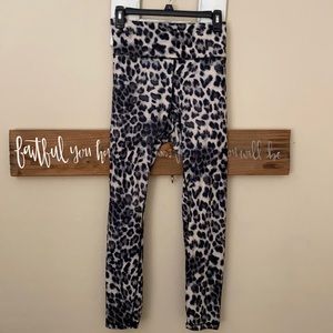 Uber soft yoga pants/ leggings